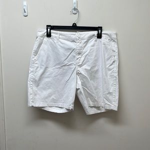 ST. JOHN'S Bay Shorts - Size 14